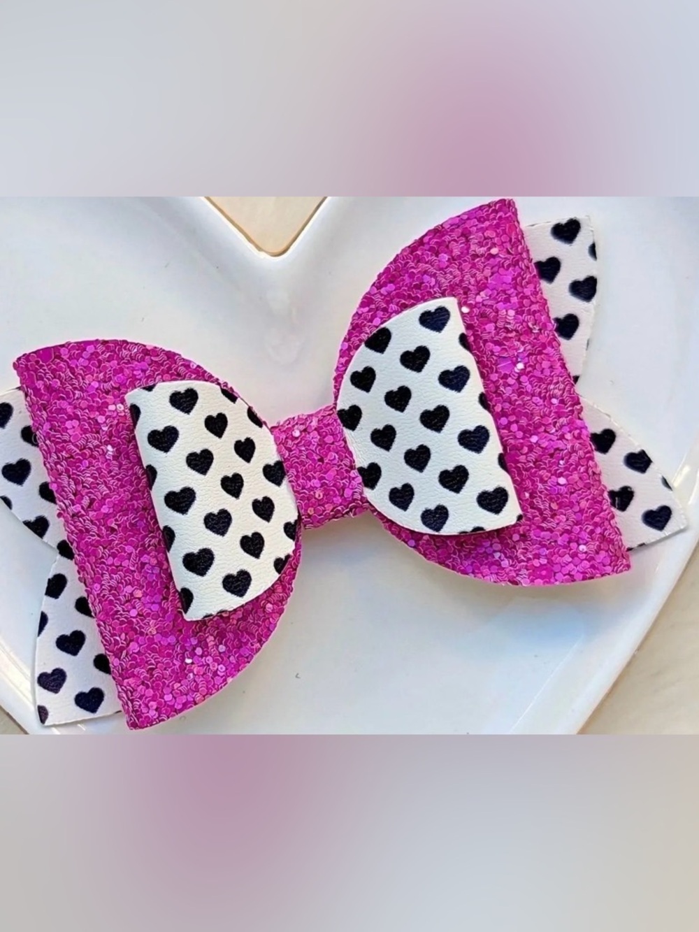 FUCHSIA BLACK HEART Glitter Bow